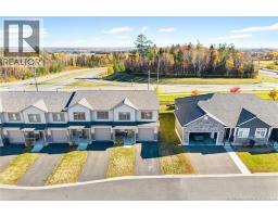 2 Huntingdon Circle, photo 2