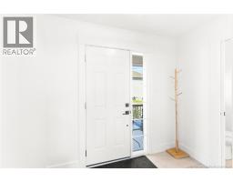 2 Huntingdon Circle, photo 5
