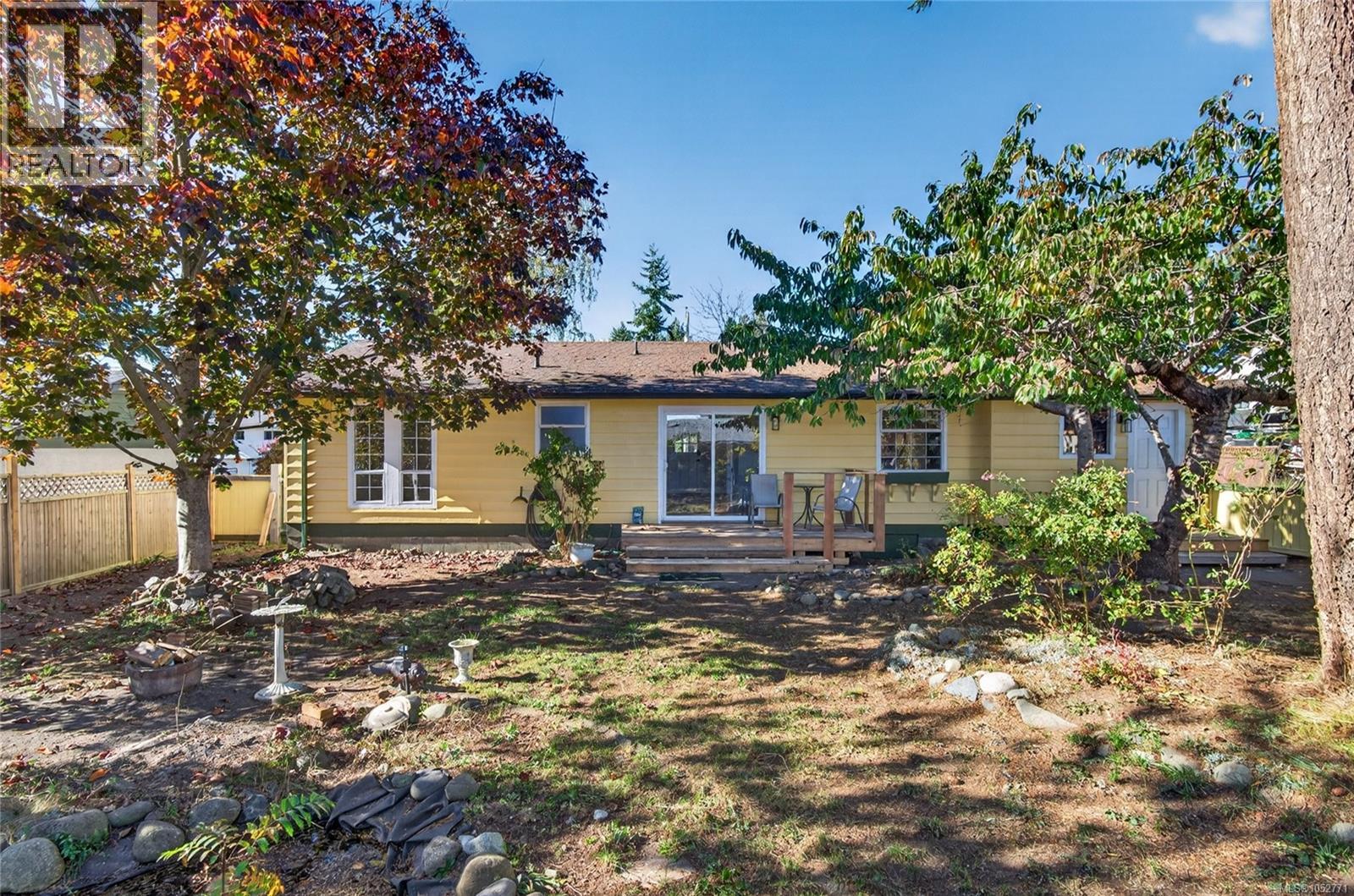 733 Marina Blvd - 9