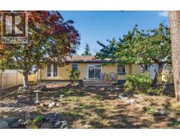 Kitchen - 733 Marina Blvd, Campbell River, BC V9W1X5 Photo 9