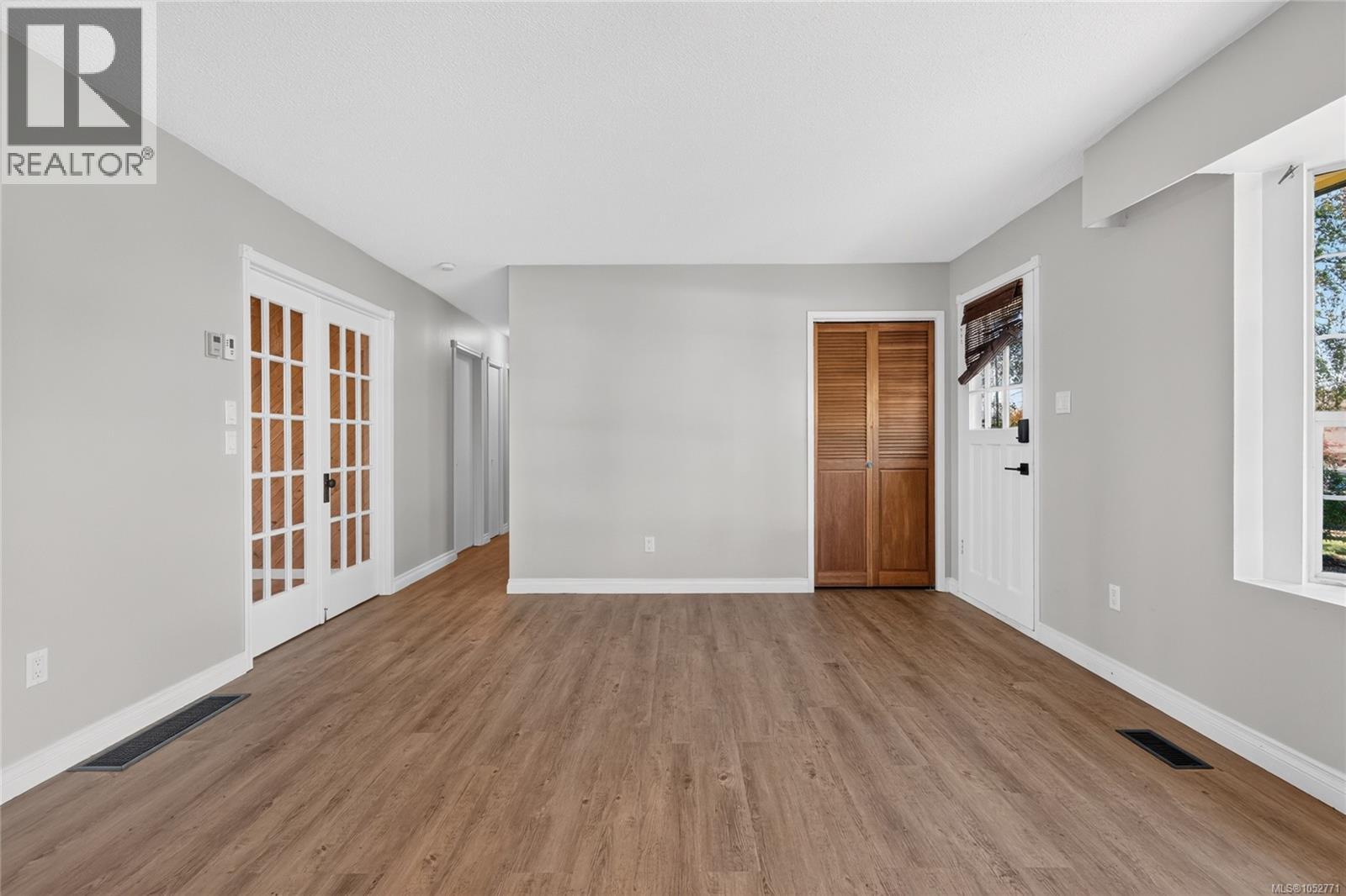 733 Marina Blvd - 23