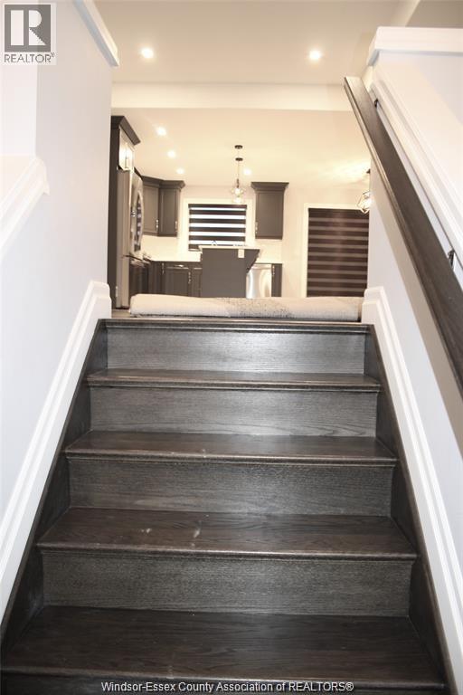 719 FALERIA STREET Unit# UPPER, Lakeshore — photo 4