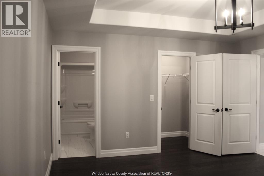 719 FALERIA STREET Unit# UPPER, Lakeshore — photo 8