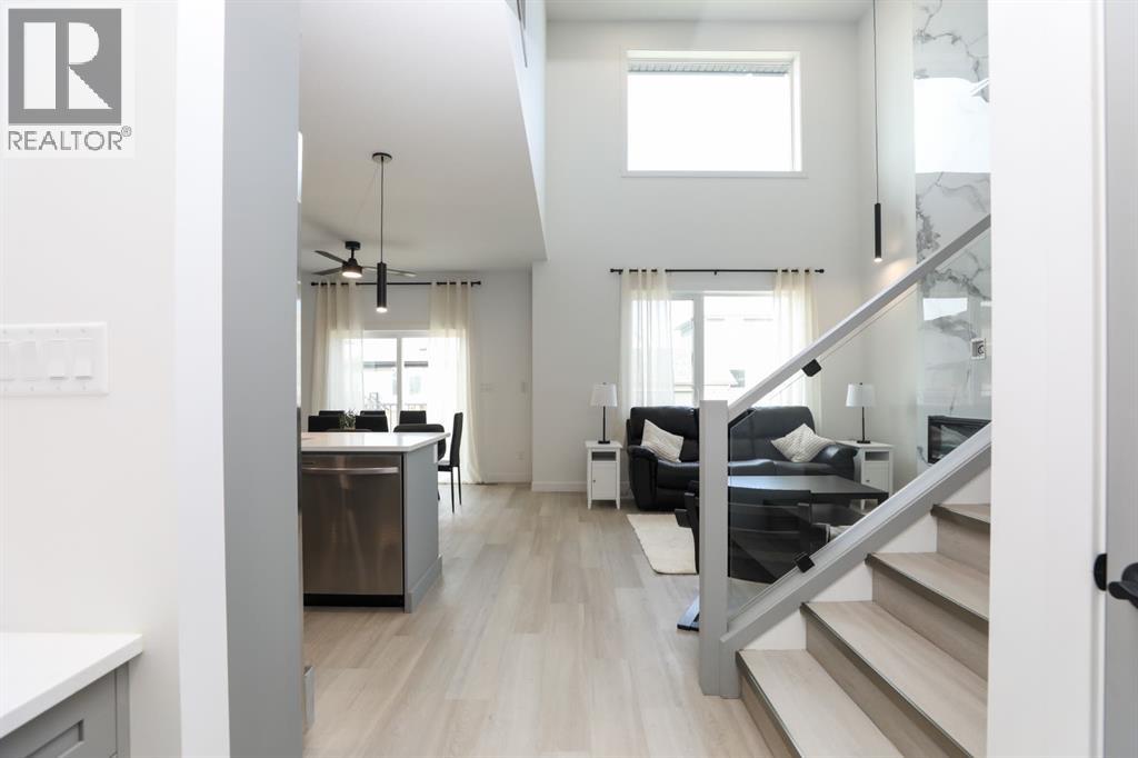 664 Devonia Road W, Lethbridge — photo 2