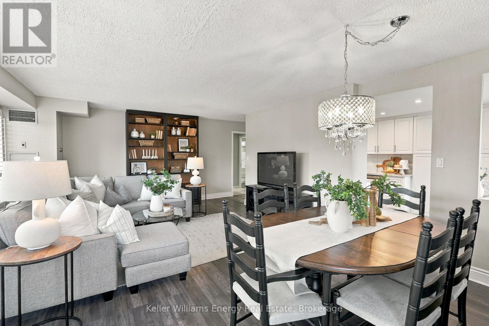 302- 712 Rossland Road East, Whitby, ON photo 15