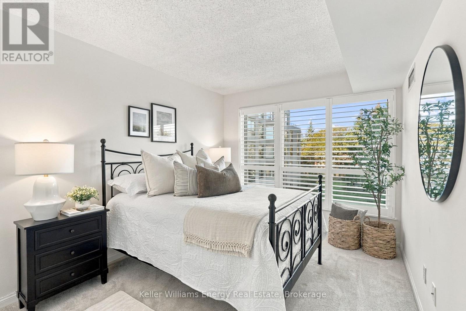 302- 712 Rossland Road East, Whitby, ON photo 26