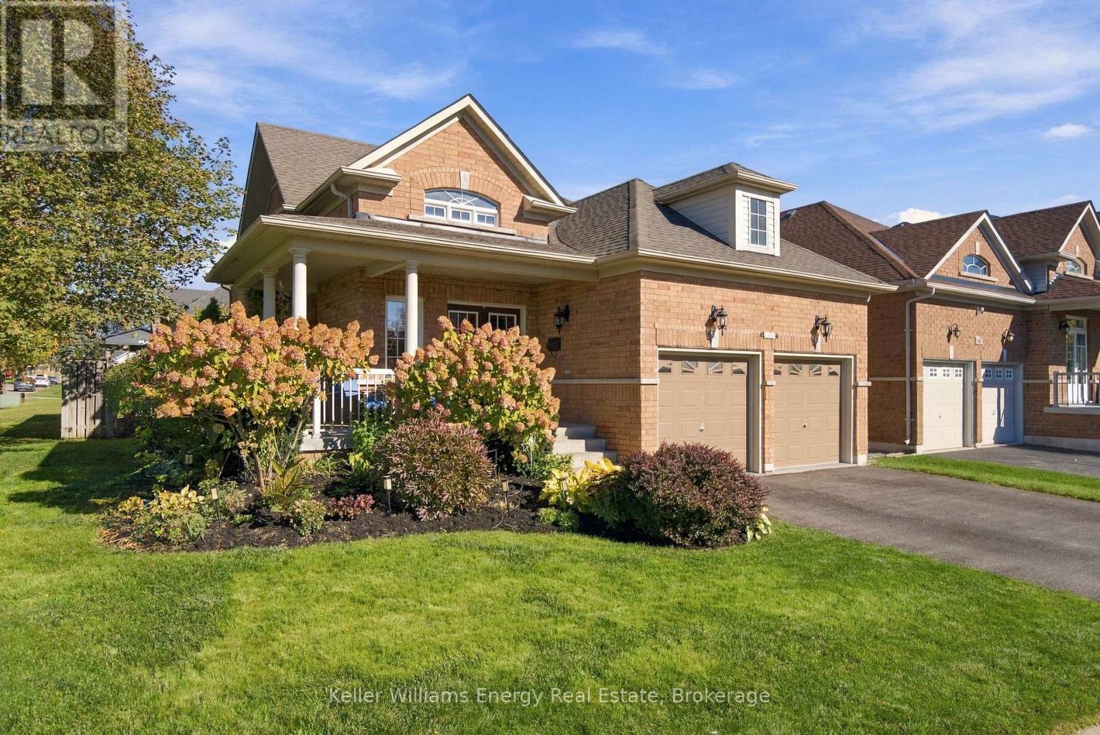 59 Alfred Shrubb Lane, Clarington, ON photo 2