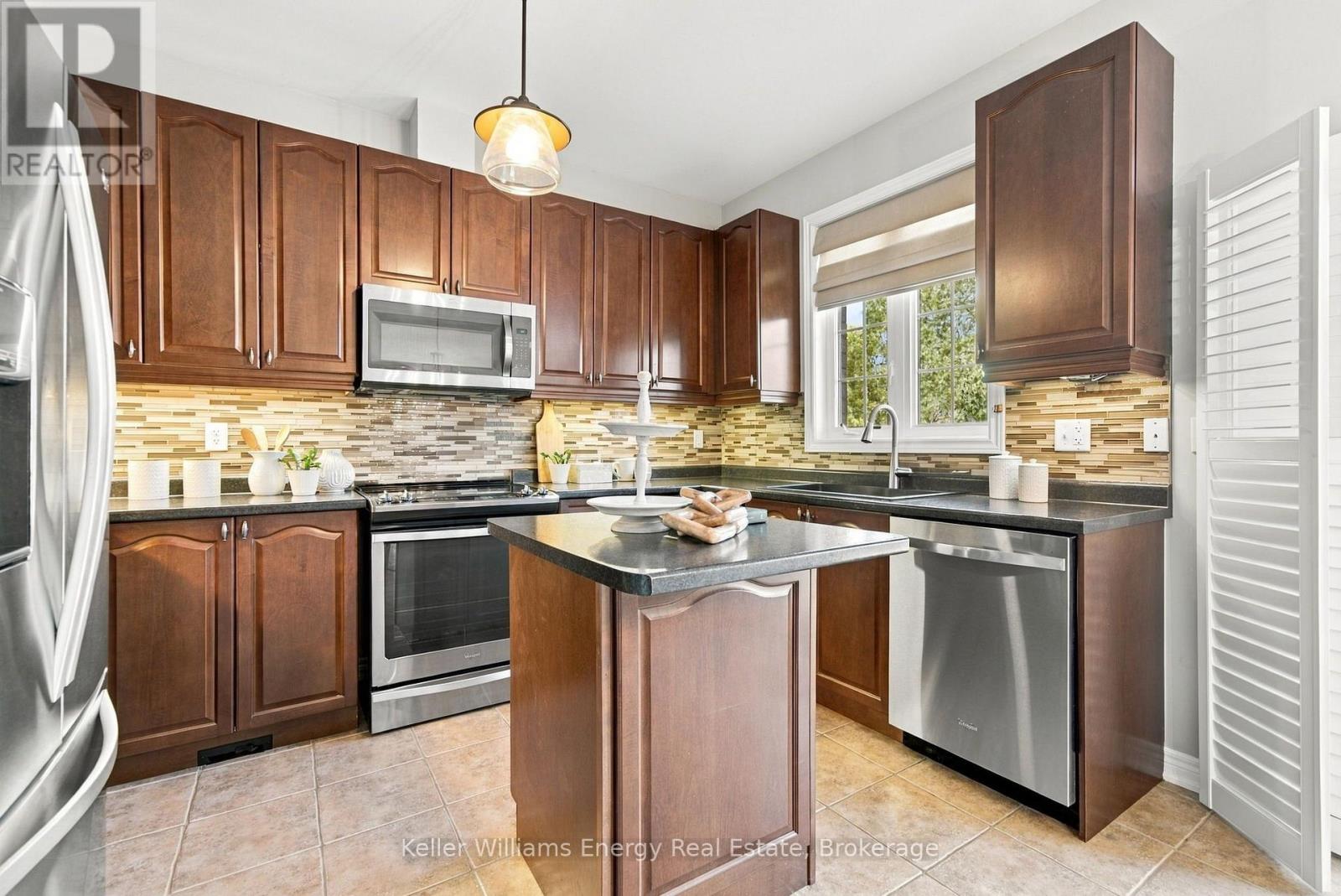 59 Alfred Shrubb Lane, Clarington, ON photo 4