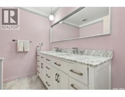 4pc Bathroom - 57 Culliton Crescent, Regina, SK S4S4J5 Photo 11