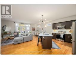 Primary Bedroom - 290 Walnut Street, Lucan Biddulph, ON N0M2J0 Photo 10