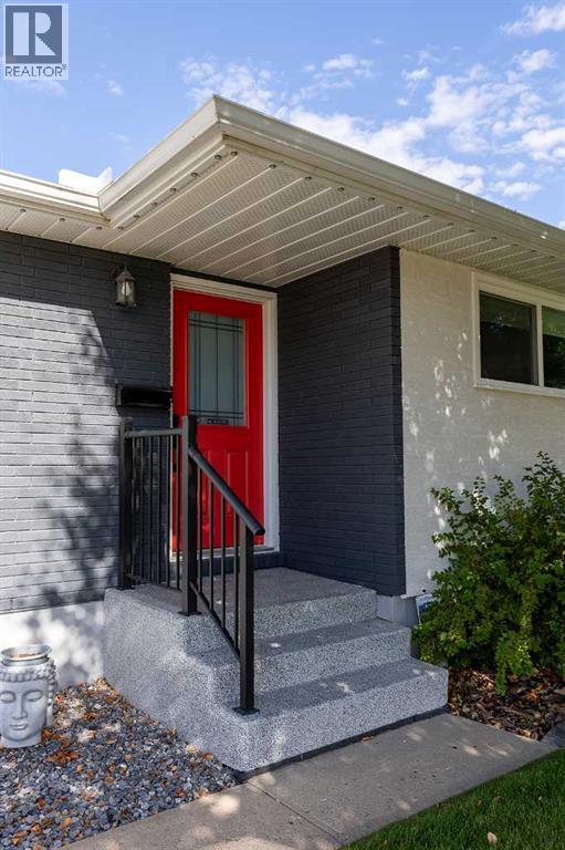 1654 10 Avenue NE, Medicine Hat — photo 4