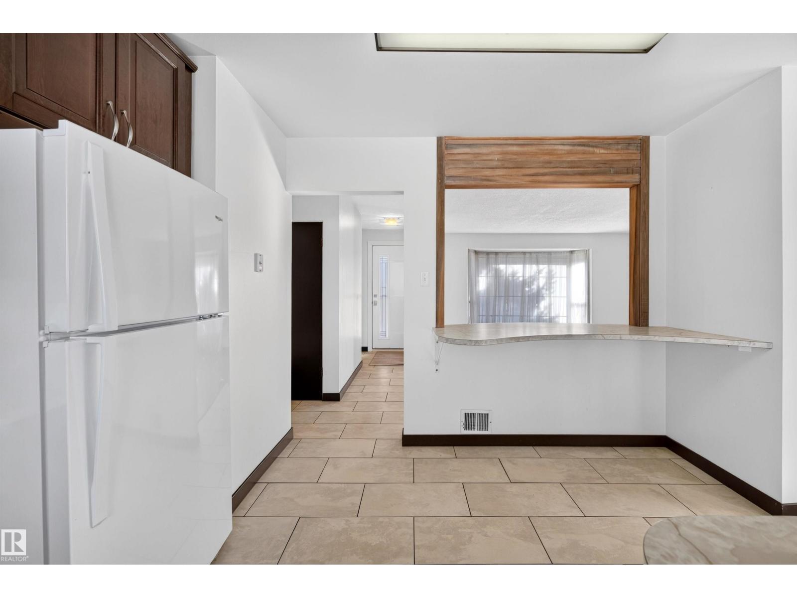 4708 MALMO RD NW, Edmonton — photo 19