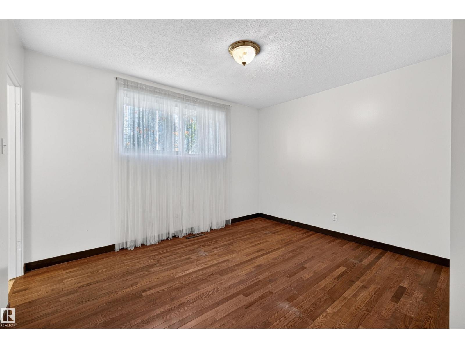 4708 MALMO RD NW, Edmonton — photo 21