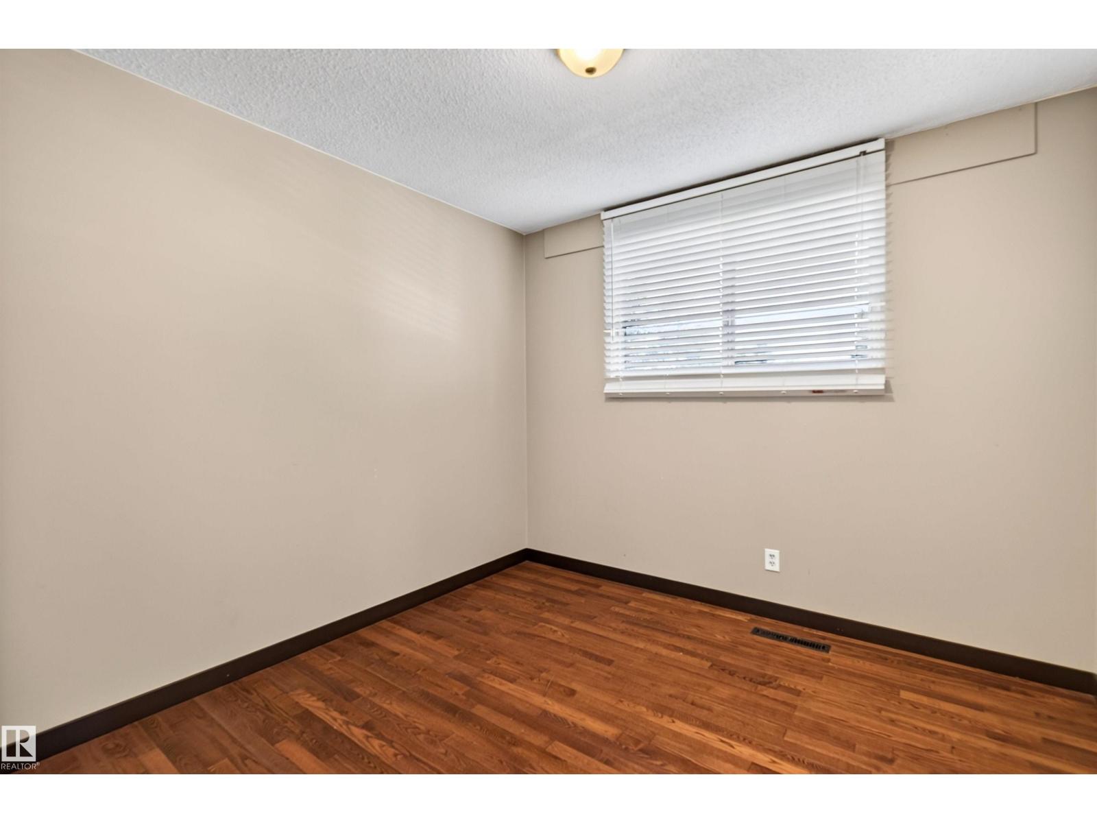 4708 MALMO RD NW, Edmonton — photo 27