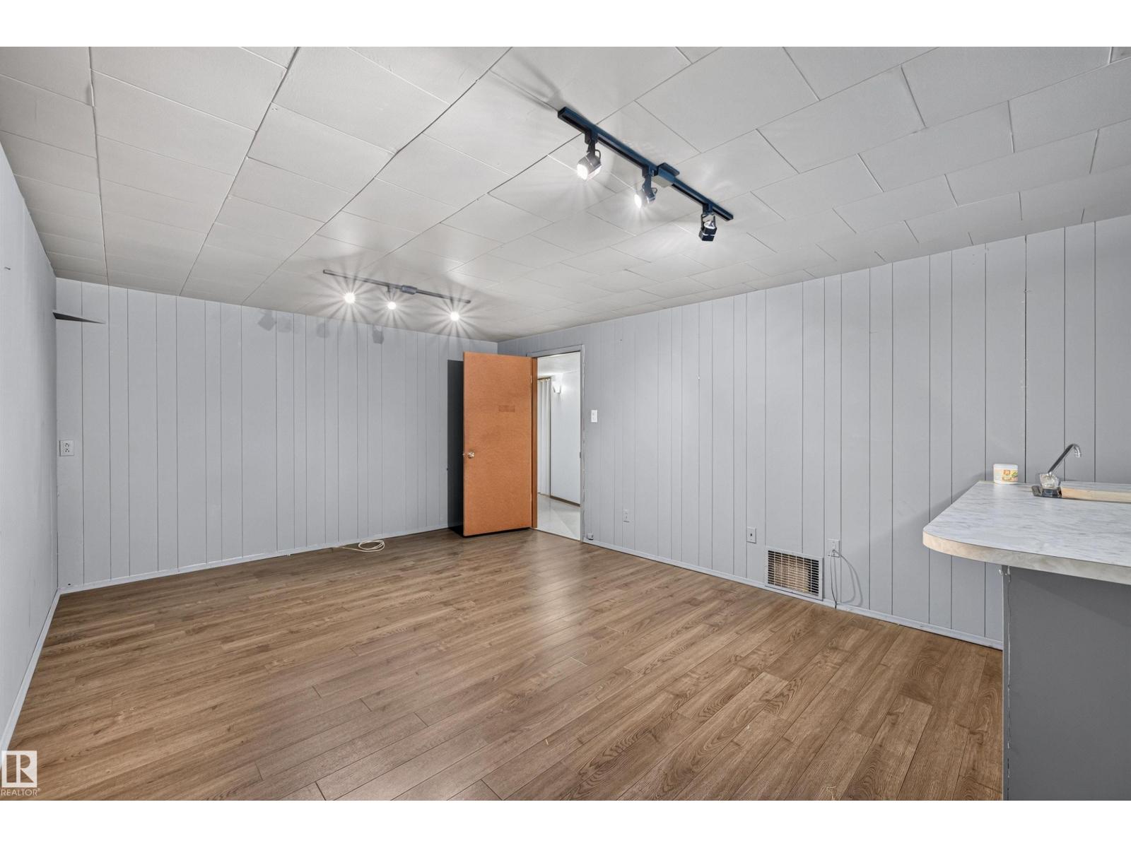 4708 MALMO RD NW, Edmonton — photo 34