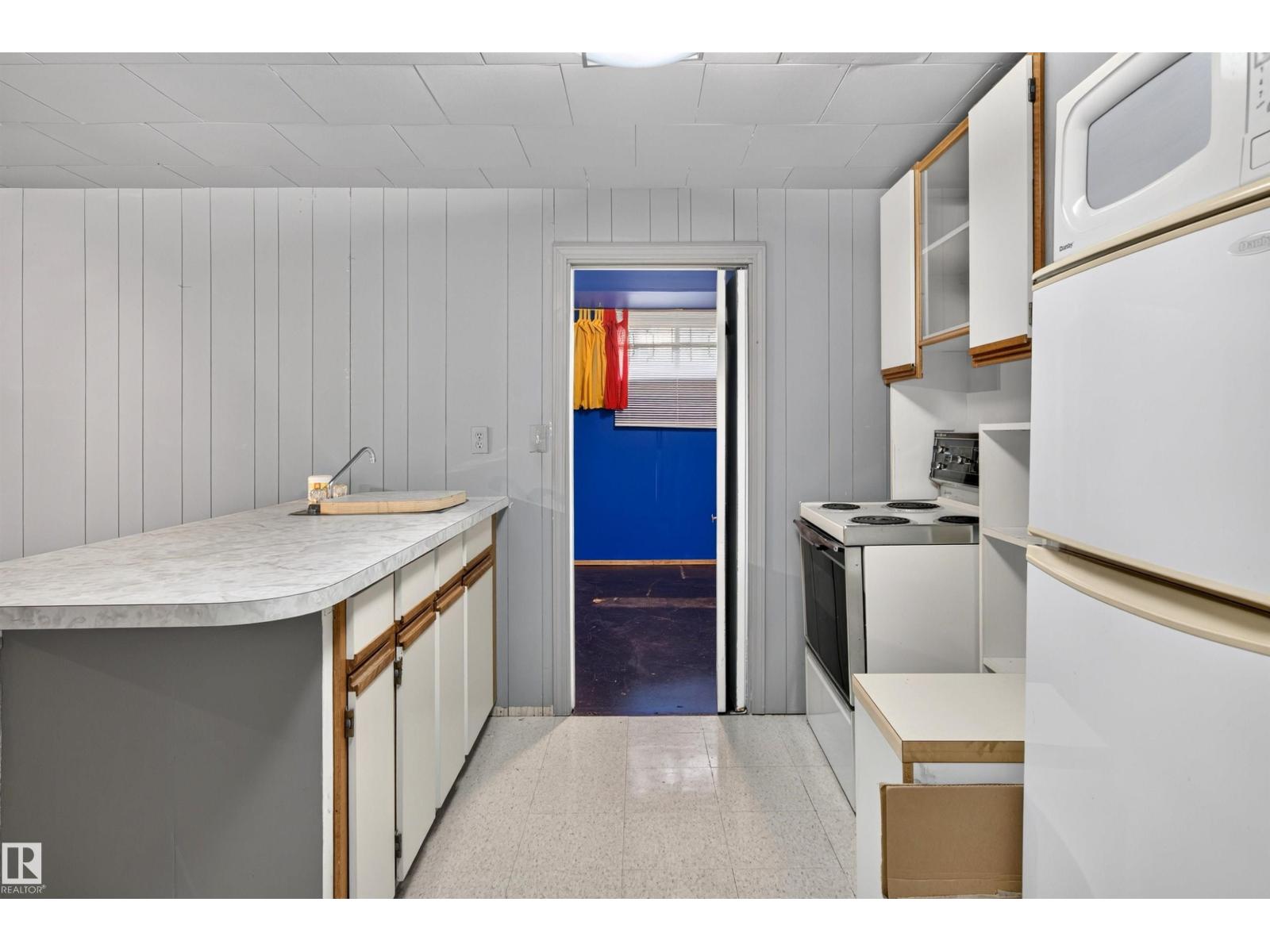 4708 MALMO RD NW, Edmonton — photo 36