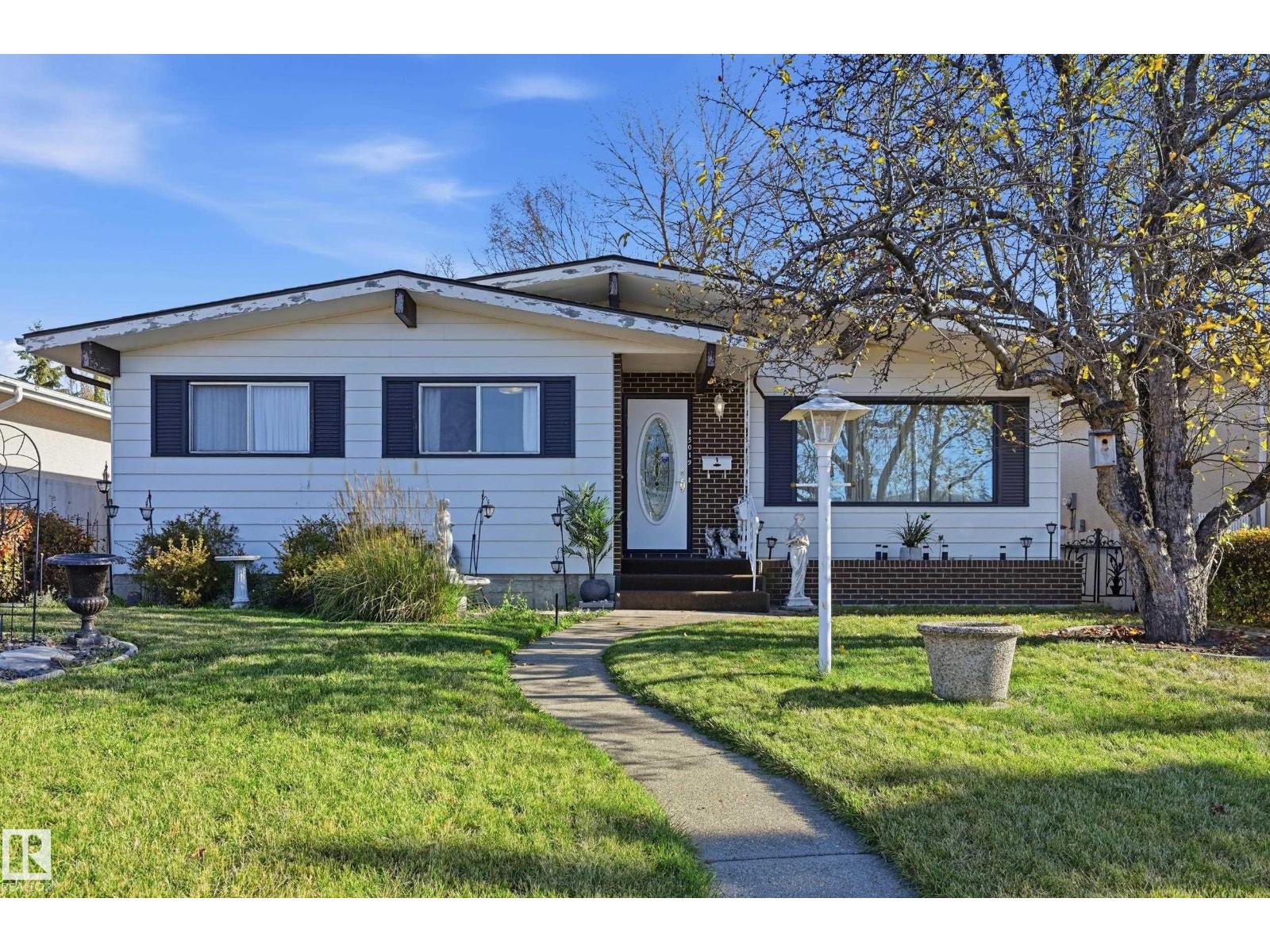 15019 84 ST NW, Edmonton, Alberta, T5E5X3