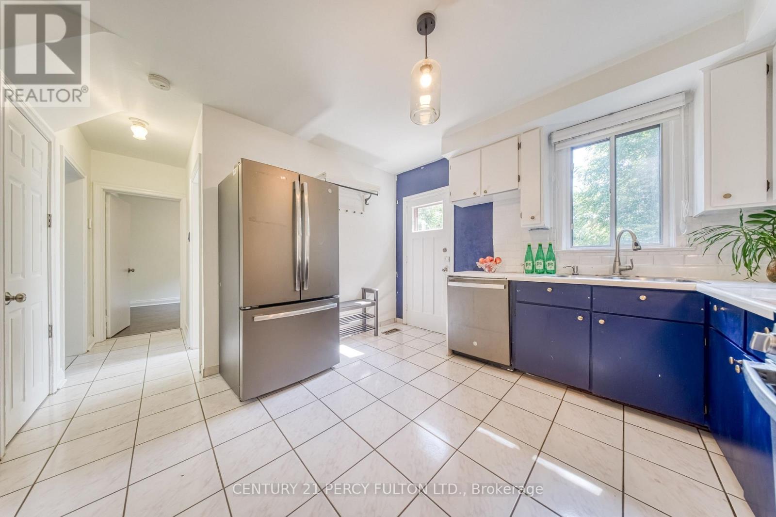 109 Norton Avenue, Toronto, ON photo 14