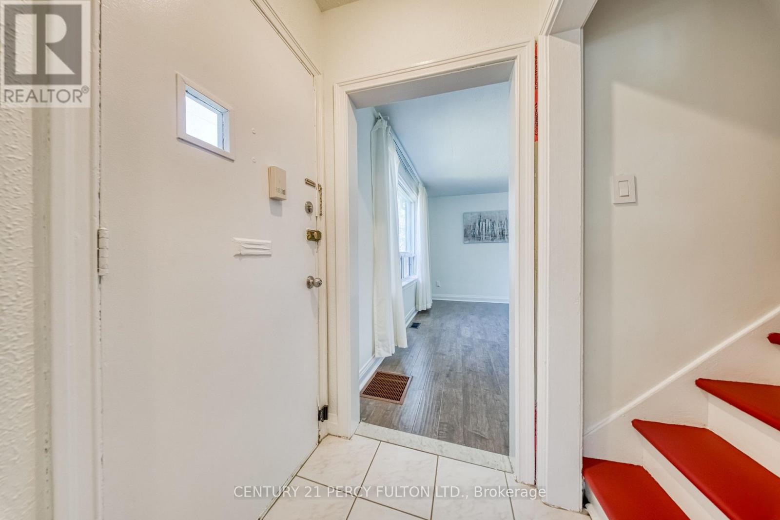 109 Norton Avenue, Toronto, ON photo 3