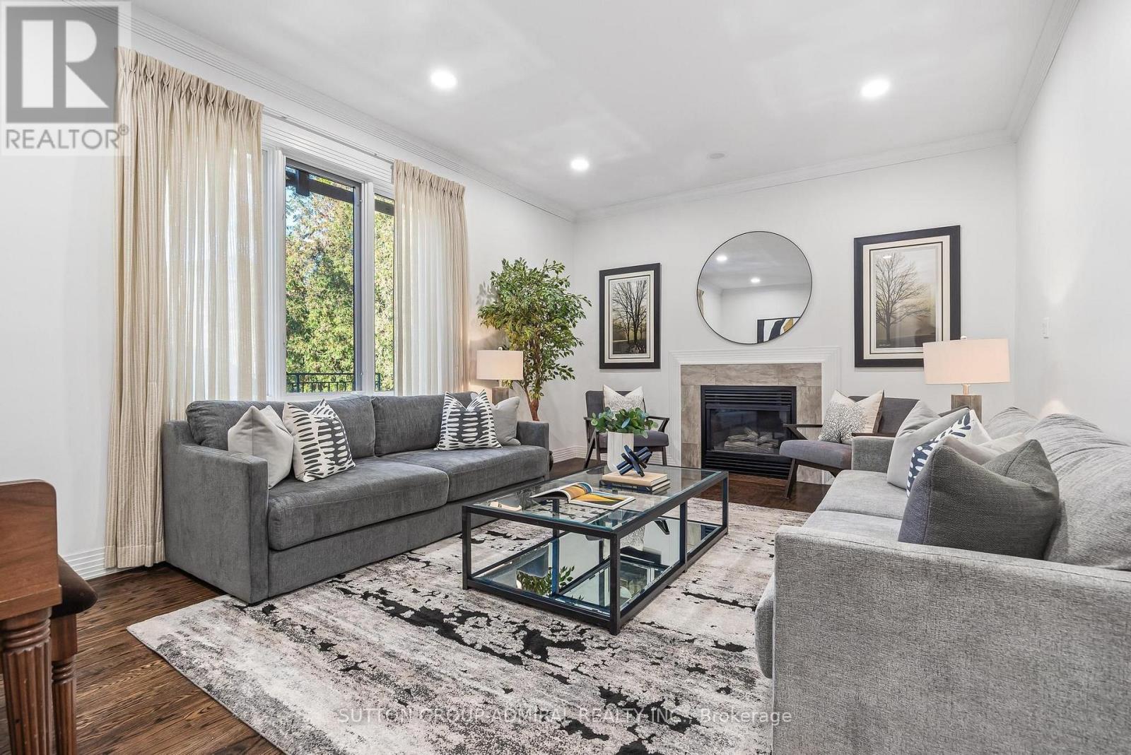 248 Haddington Avenue, Toronto, ON photo 13