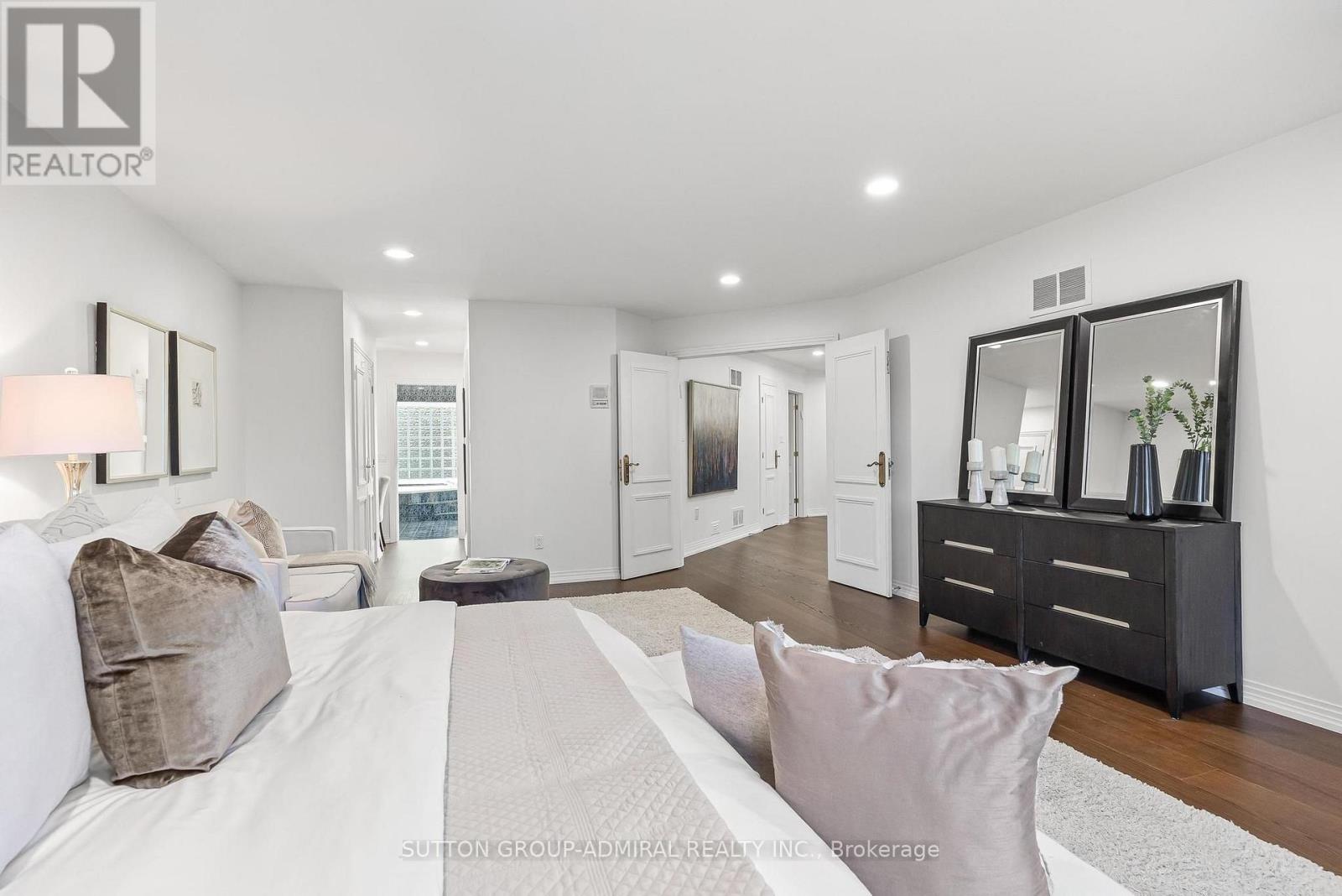 248 Haddington Avenue, Toronto, ON photo 29