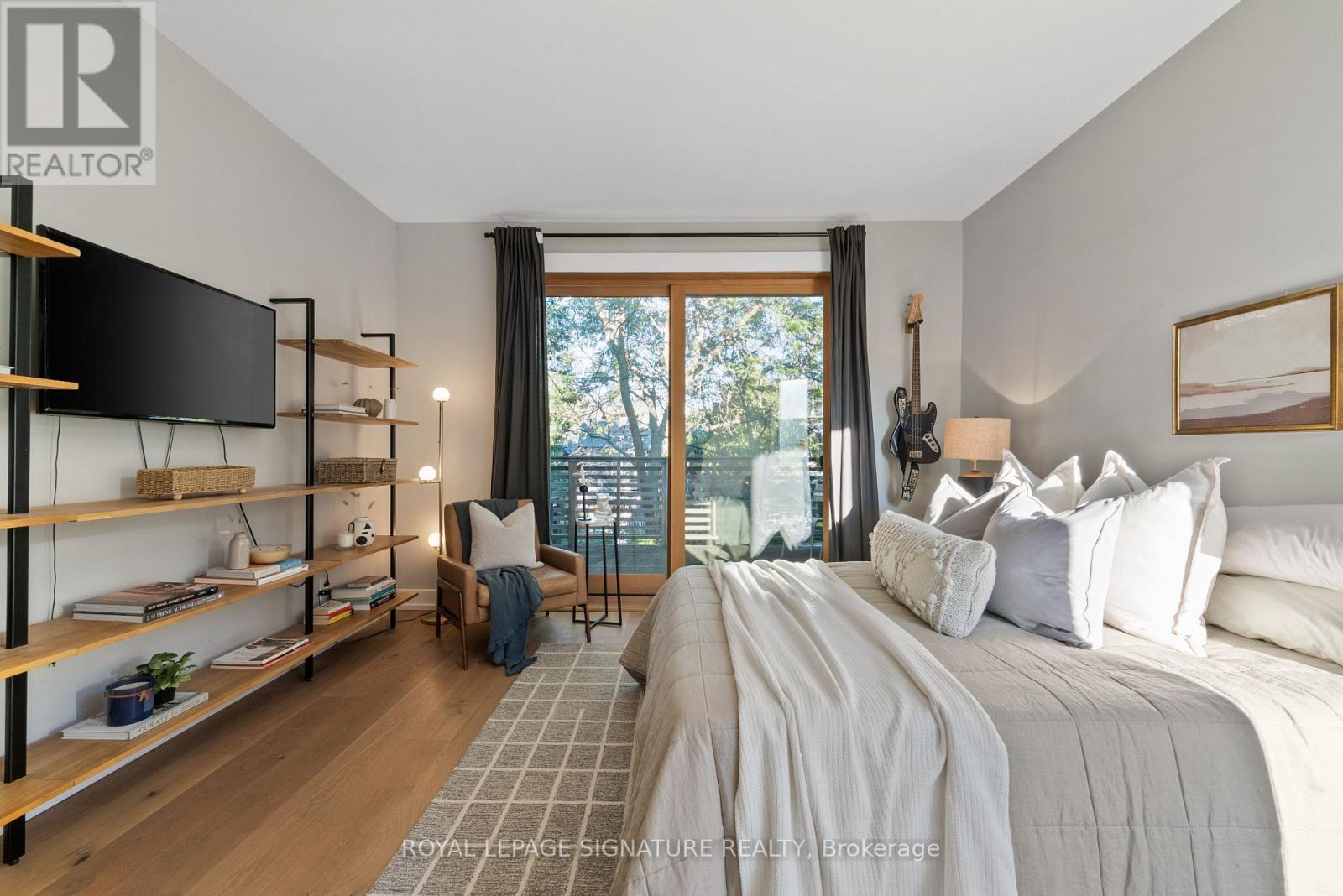 540 Crawford Street, Toronto, ON photo 24