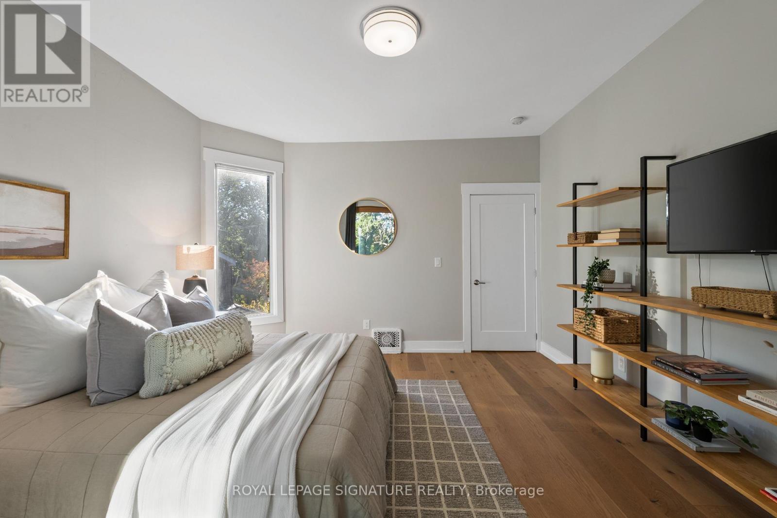 540 Crawford Street, Toronto, ON photo 25
