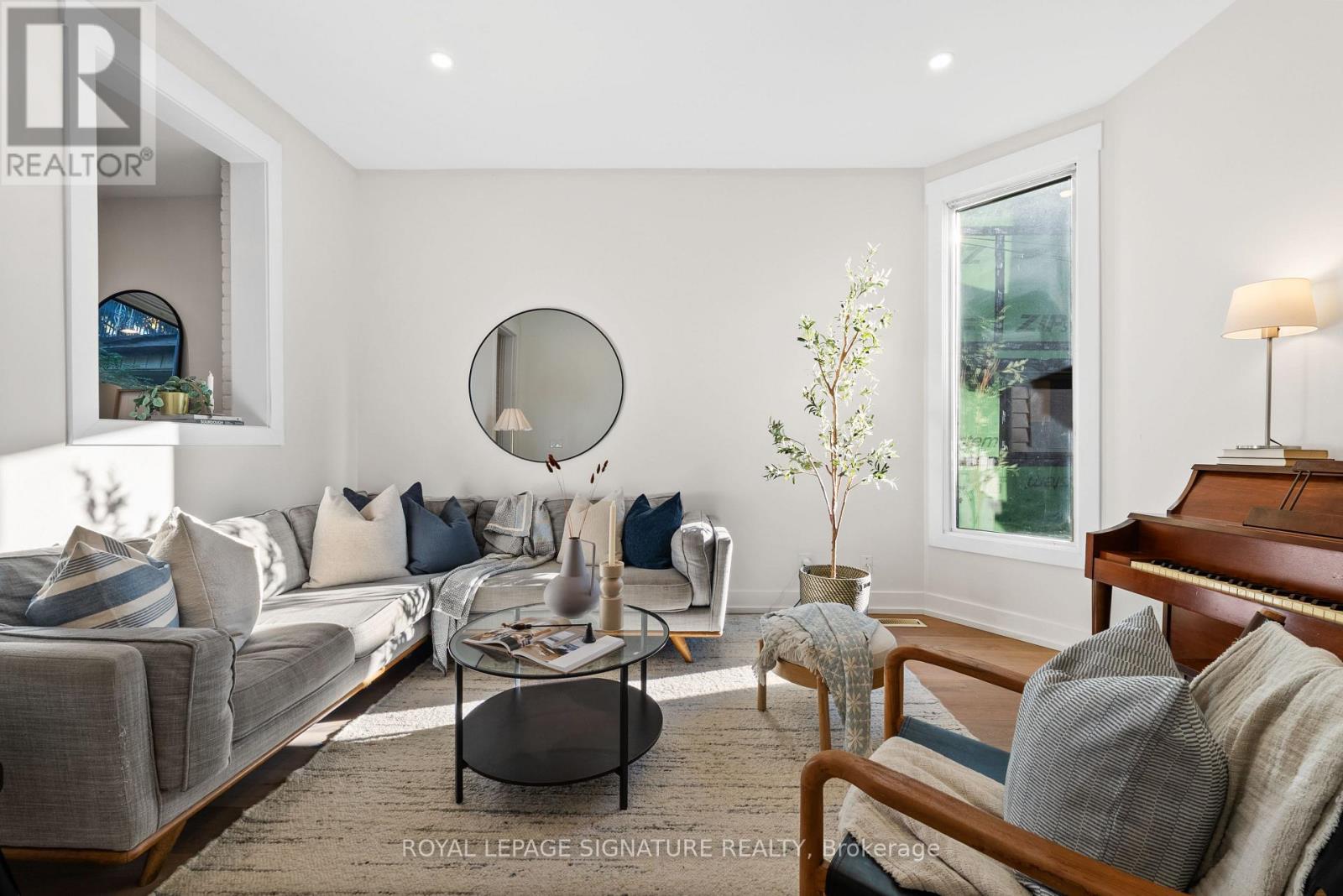 540 Crawford Street, Toronto, ON photo 6