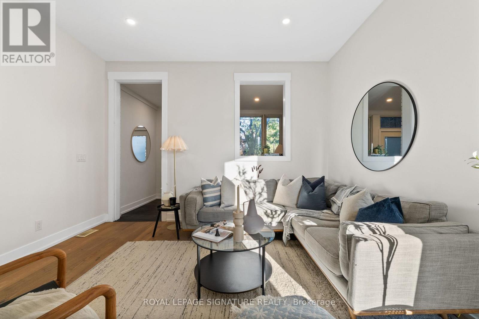 540 Crawford Street, Toronto, ON photo 7