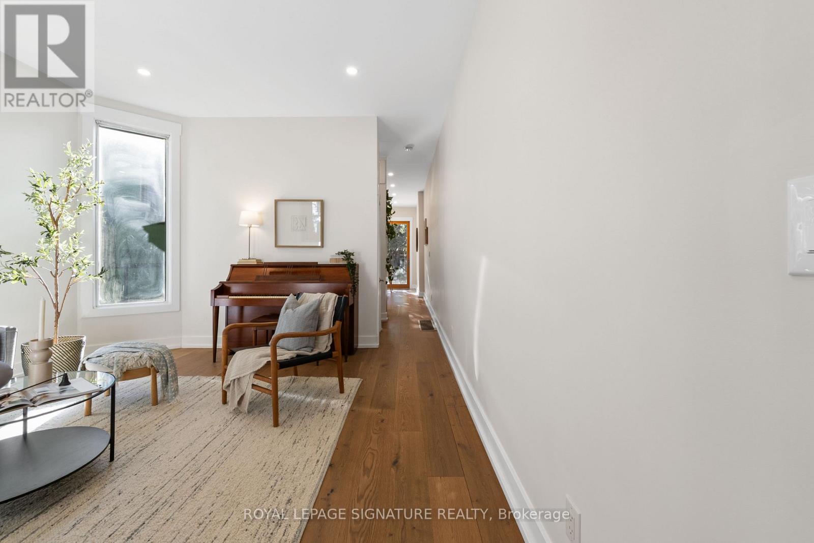540 Crawford Street, Toronto, ON photo 8