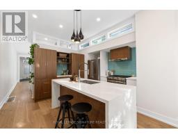 540 Crawford Street, Toronto, ON M6G3J8 Photo 12