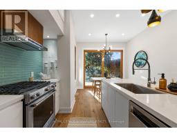 540 Crawford Street, Toronto, ON M6G3J8 Photo 14
