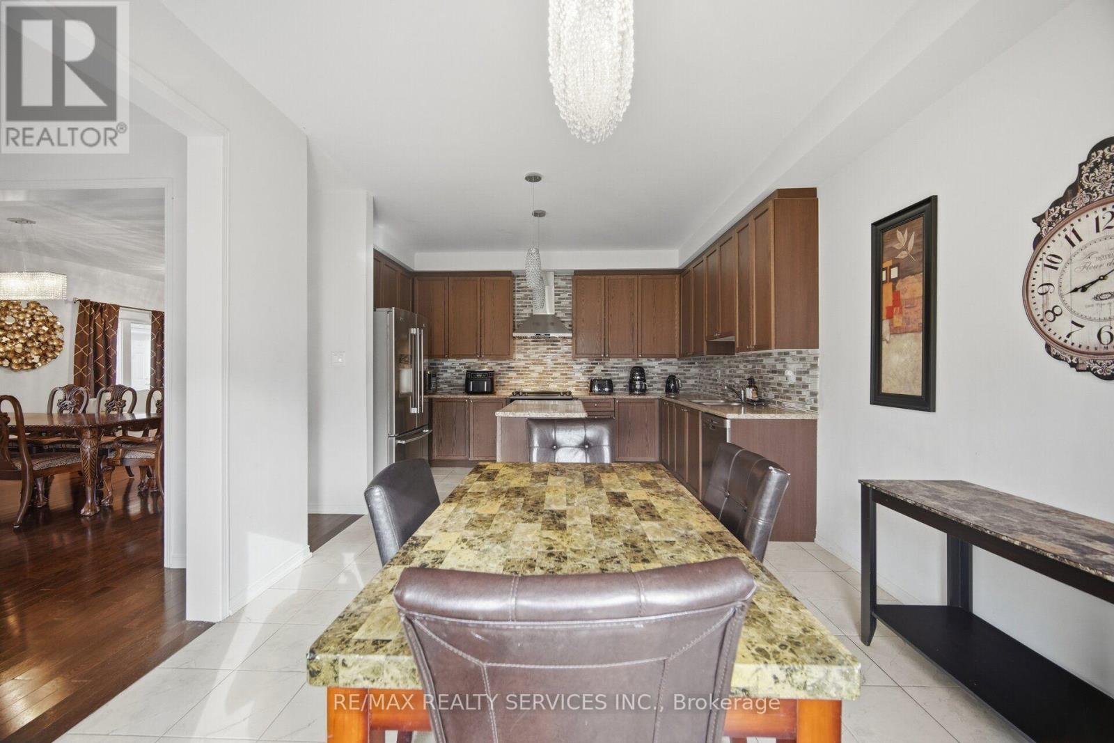 1736 Douglas Langtree Drive, Oshawa, ON photo 15