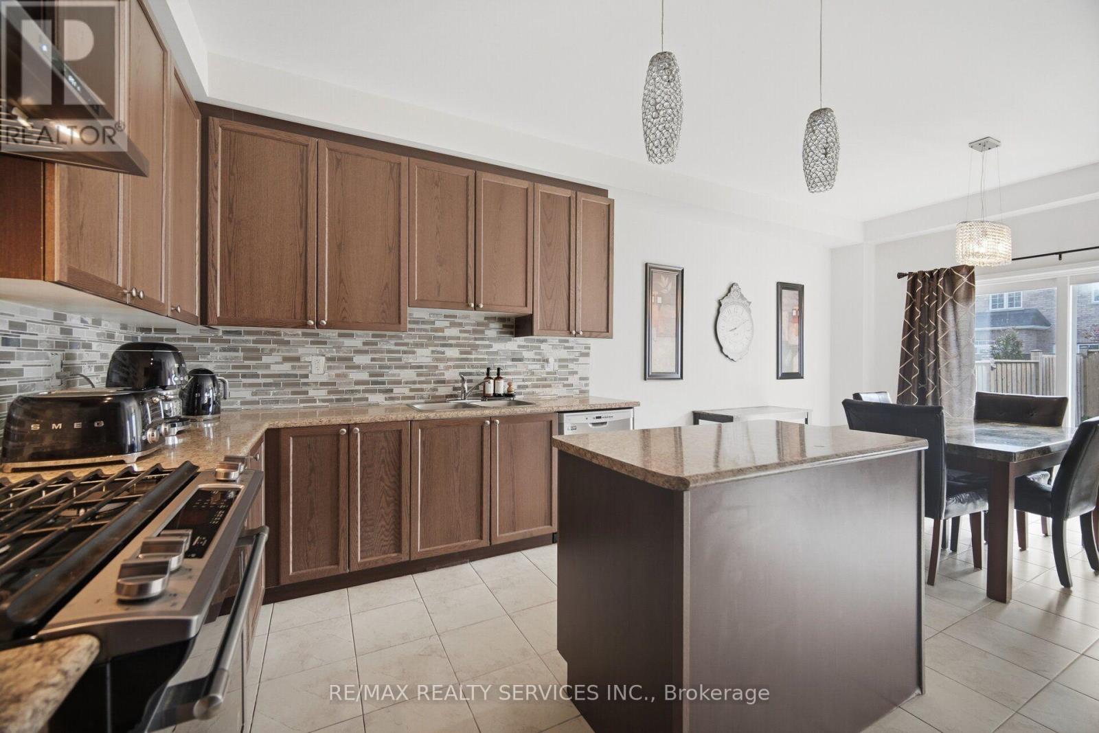 1736 Douglas Langtree Drive, Oshawa, ON photo 19