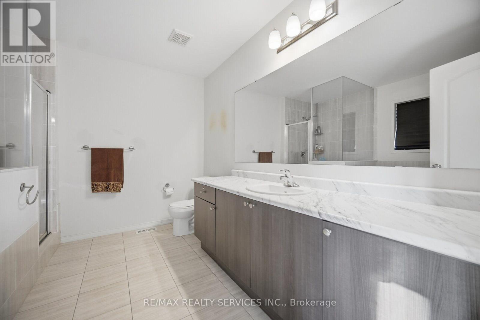 1736 Douglas Langtree Drive, Oshawa, ON photo 26
