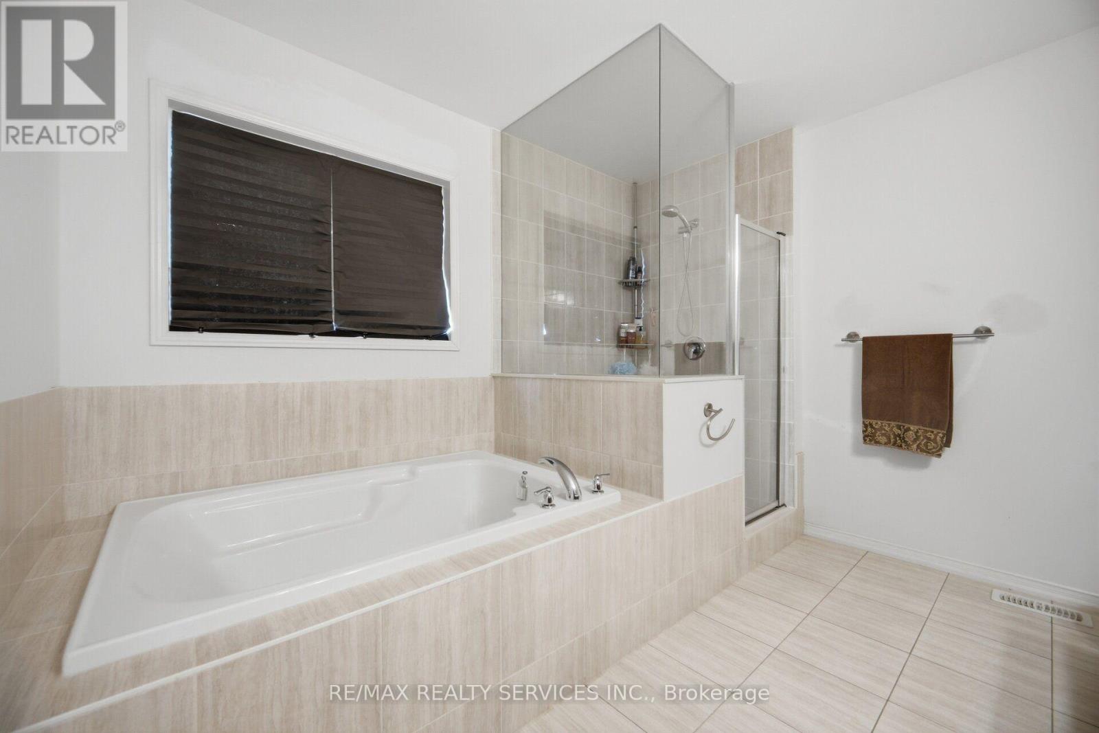 1736 Douglas Langtree Drive, Oshawa, ON photo 27