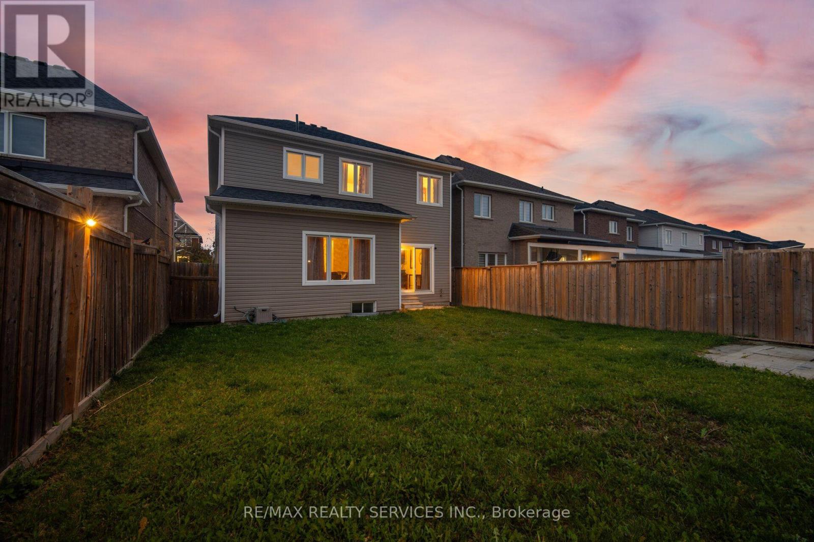 1736 Douglas Langtree Drive, Oshawa, ON photo 49