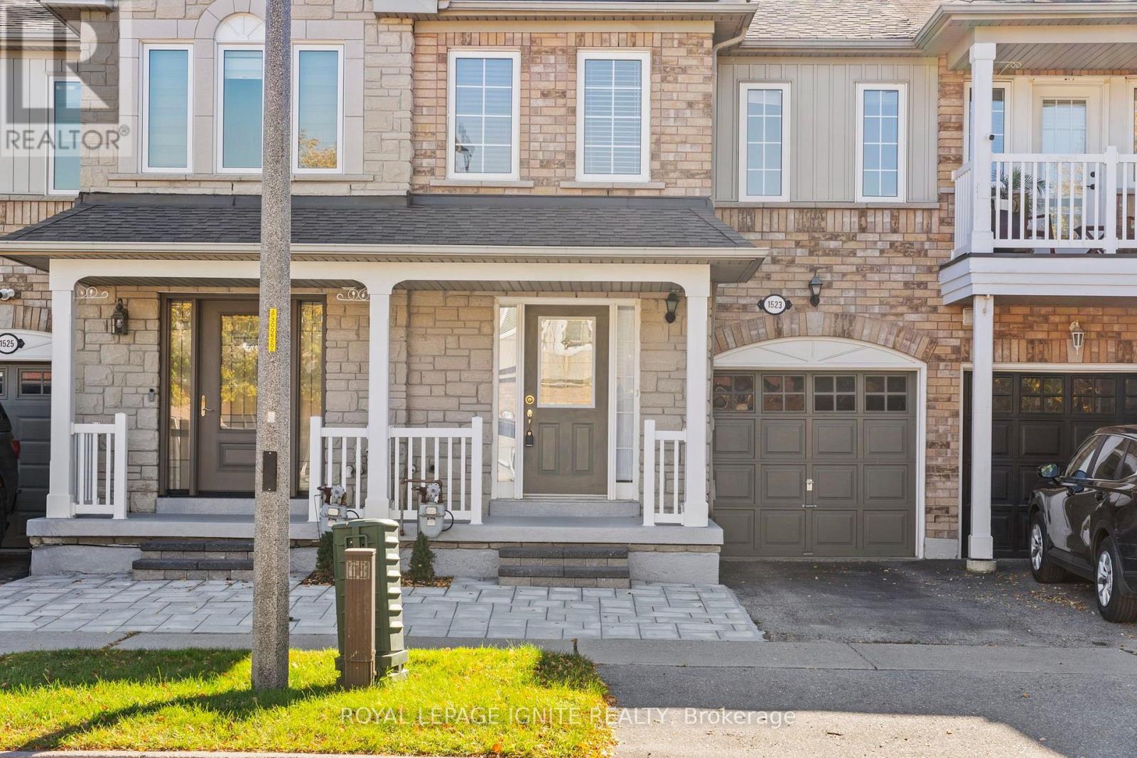 1523 Avonmore Square, Pickering, ON