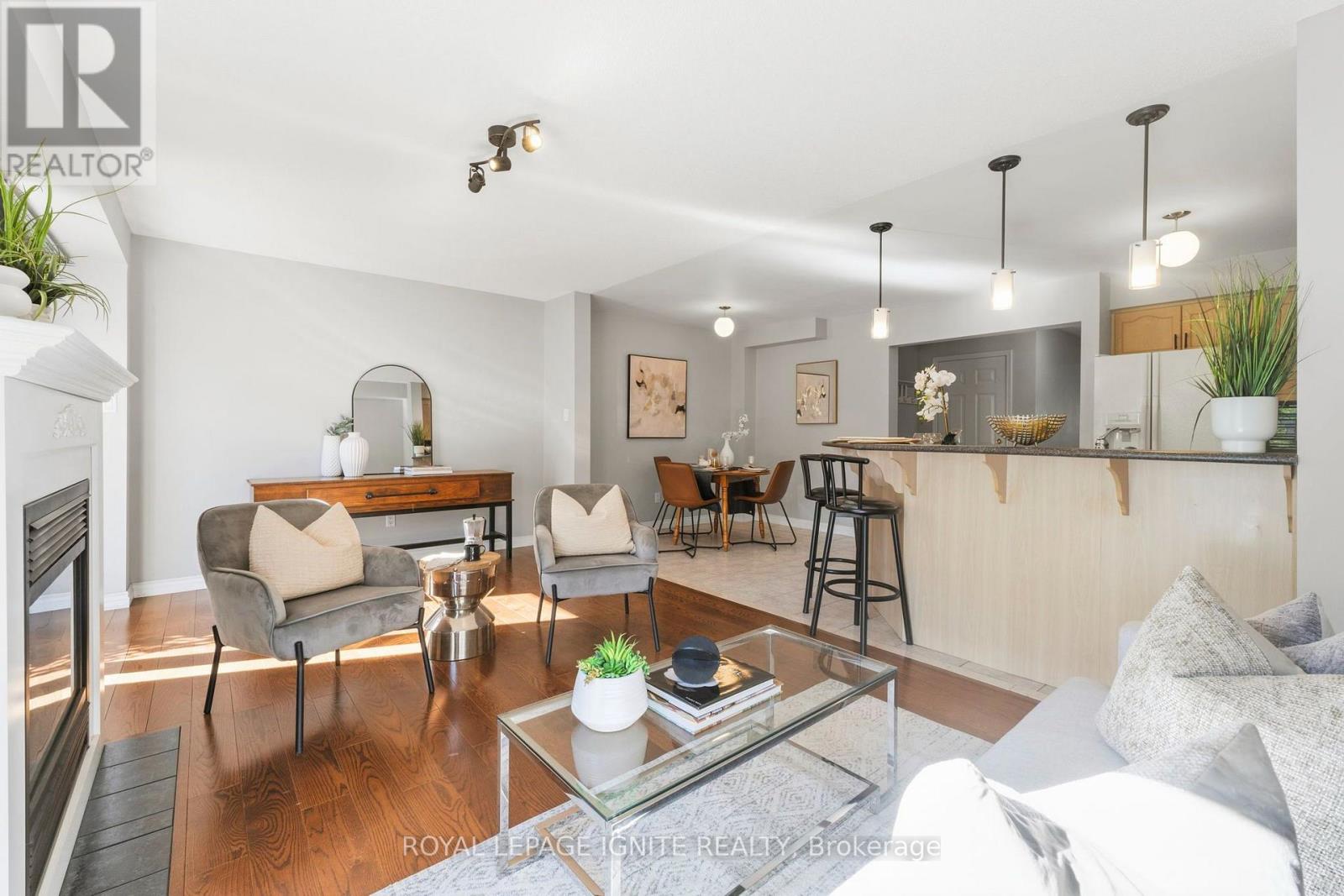 1523 Avonmore Square, Pickering, ON photo 15