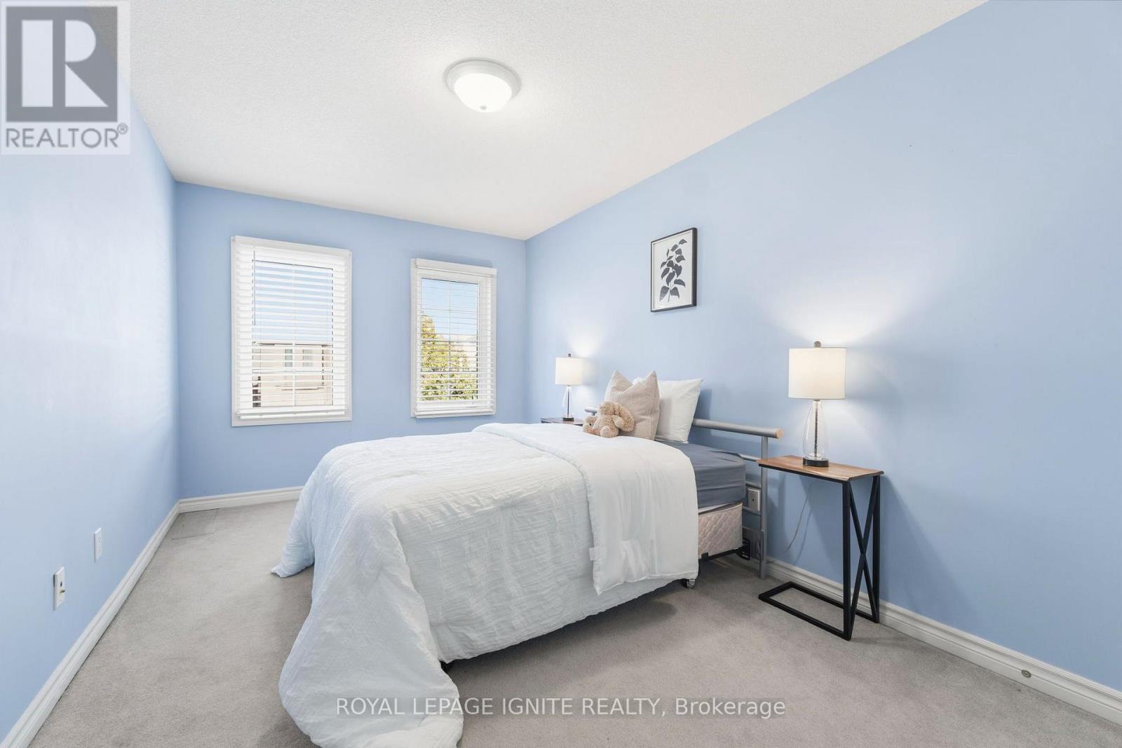 1523 Avonmore Square, Pickering, ON photo 19