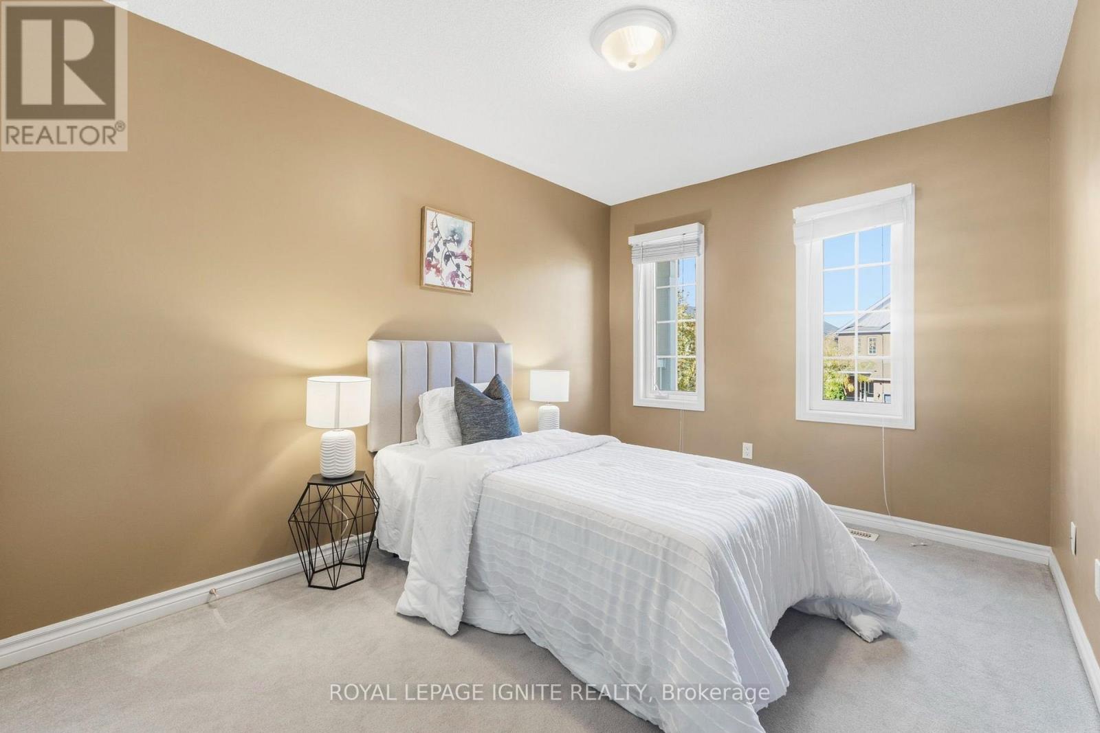 1523 Avonmore Square, Pickering, ON photo 21