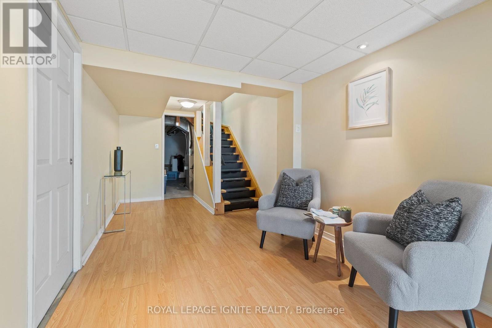 1523 Avonmore Square, Pickering, ON photo 28
