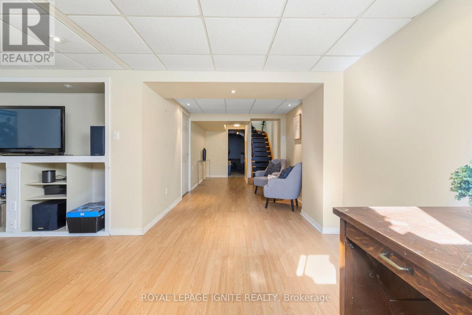 1523 Avonmore Square, Pickering, ON photo 29