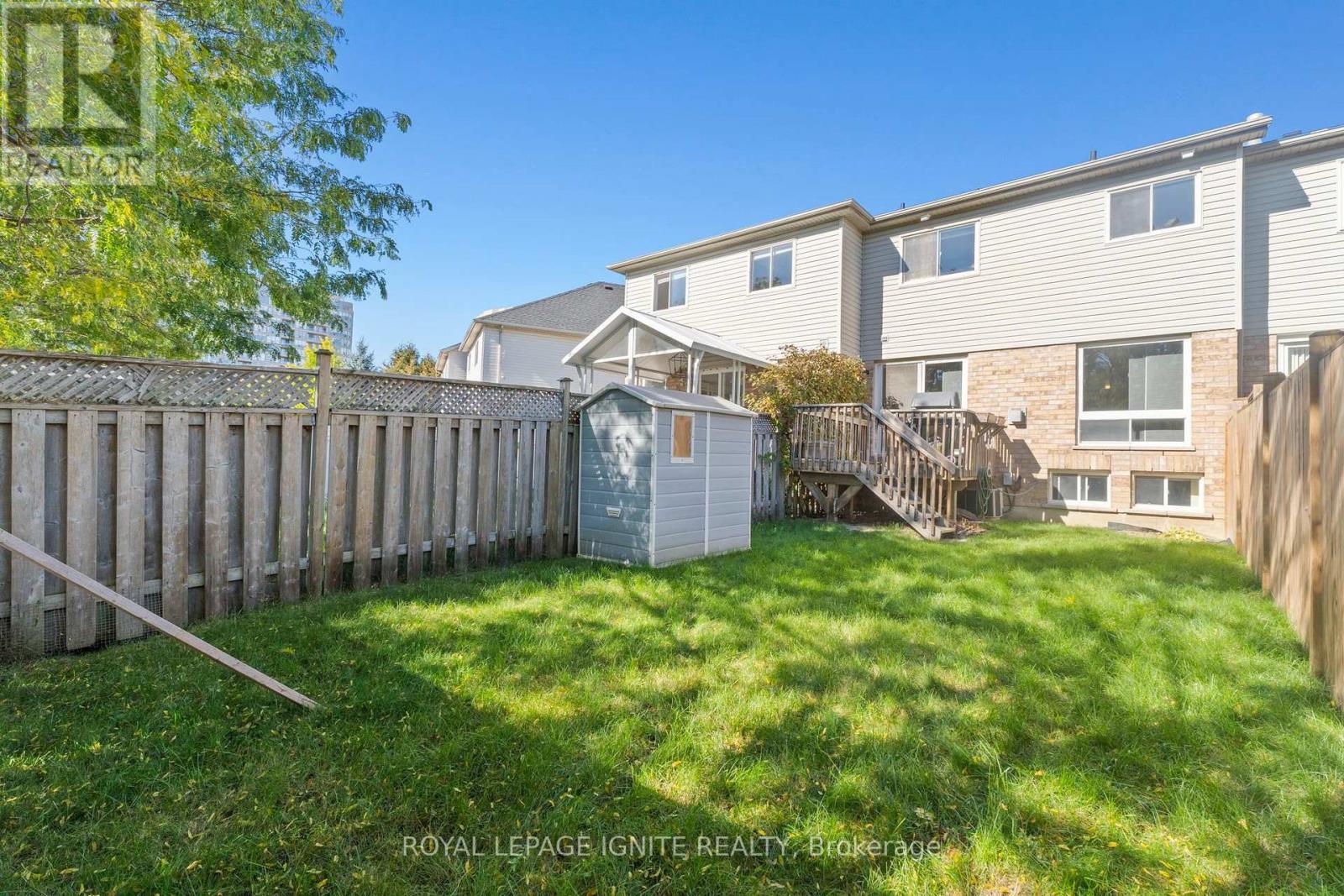 1523 Avonmore Square, Pickering, ON photo 34