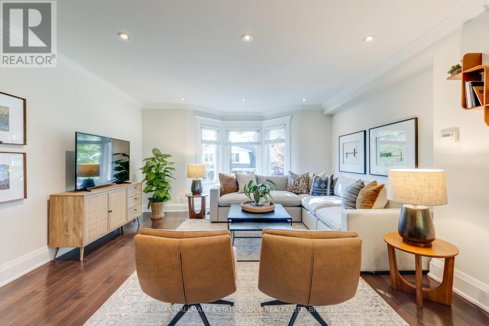 105 Lee Avenue, Toronto, ON photo 14
