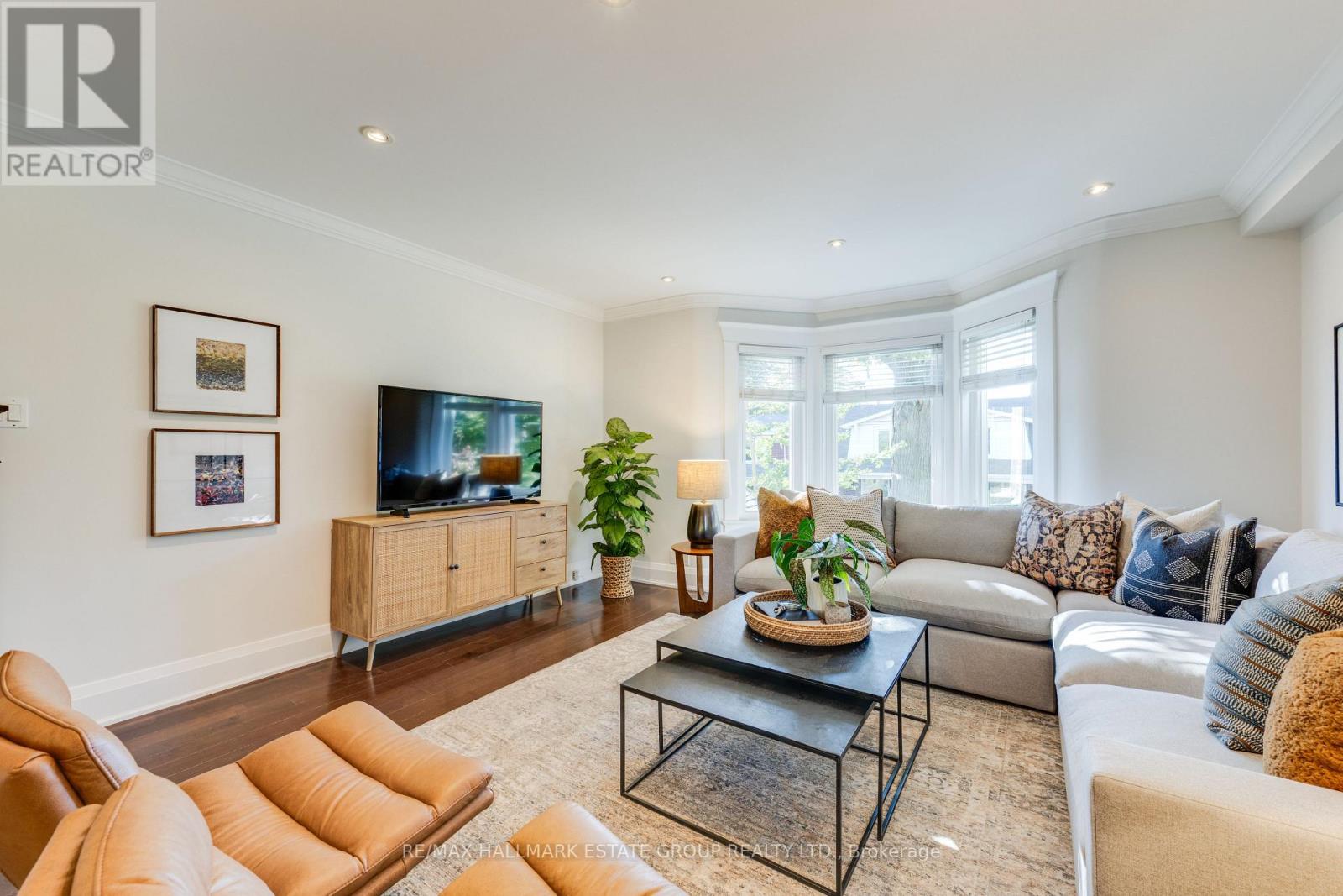 105 Lee Avenue, Toronto, ON photo 15