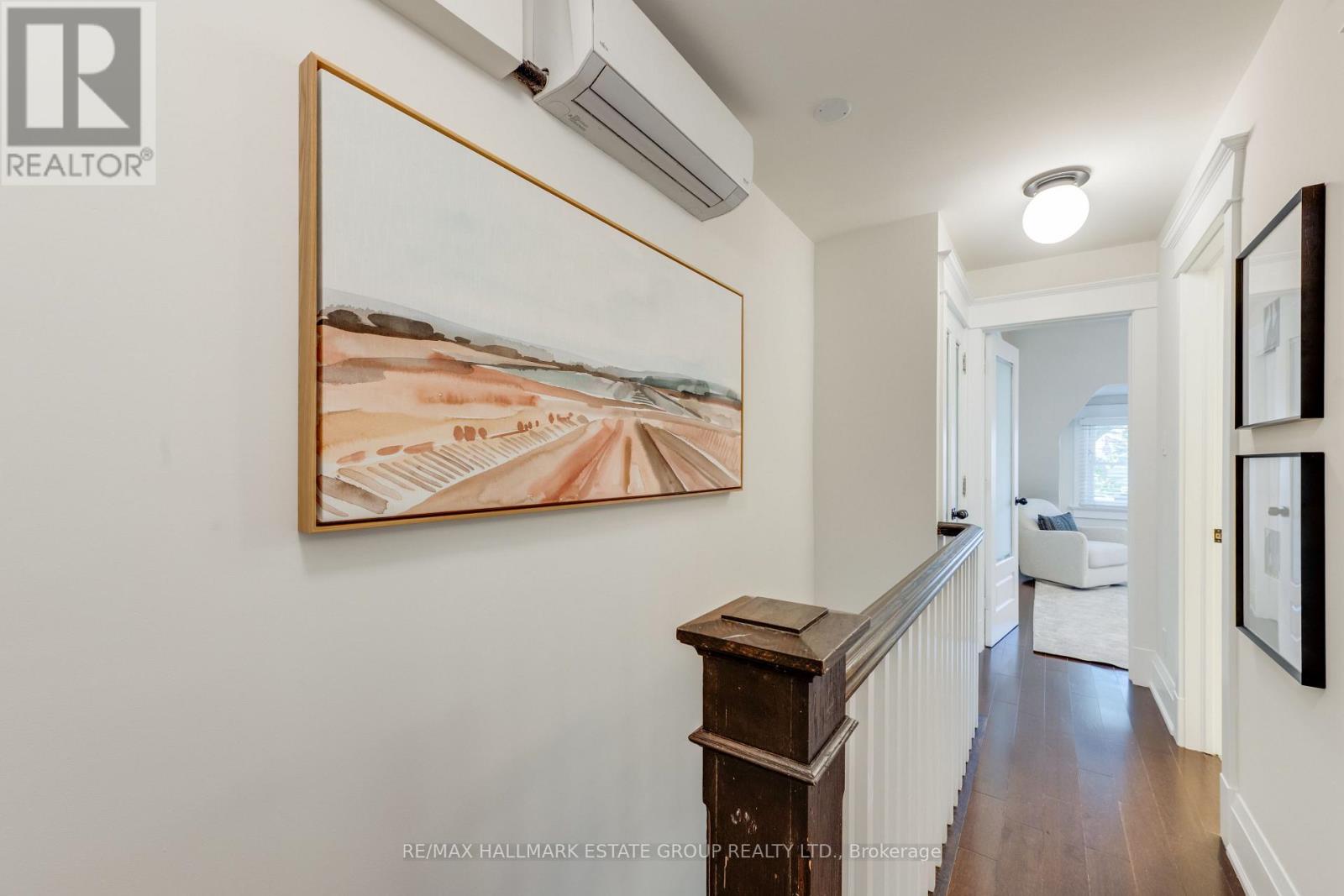 105 Lee Avenue, Toronto, ON photo 18