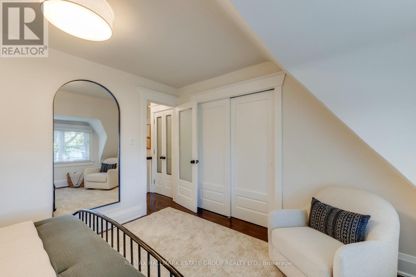 105 Lee Avenue, Toronto, ON photo 21