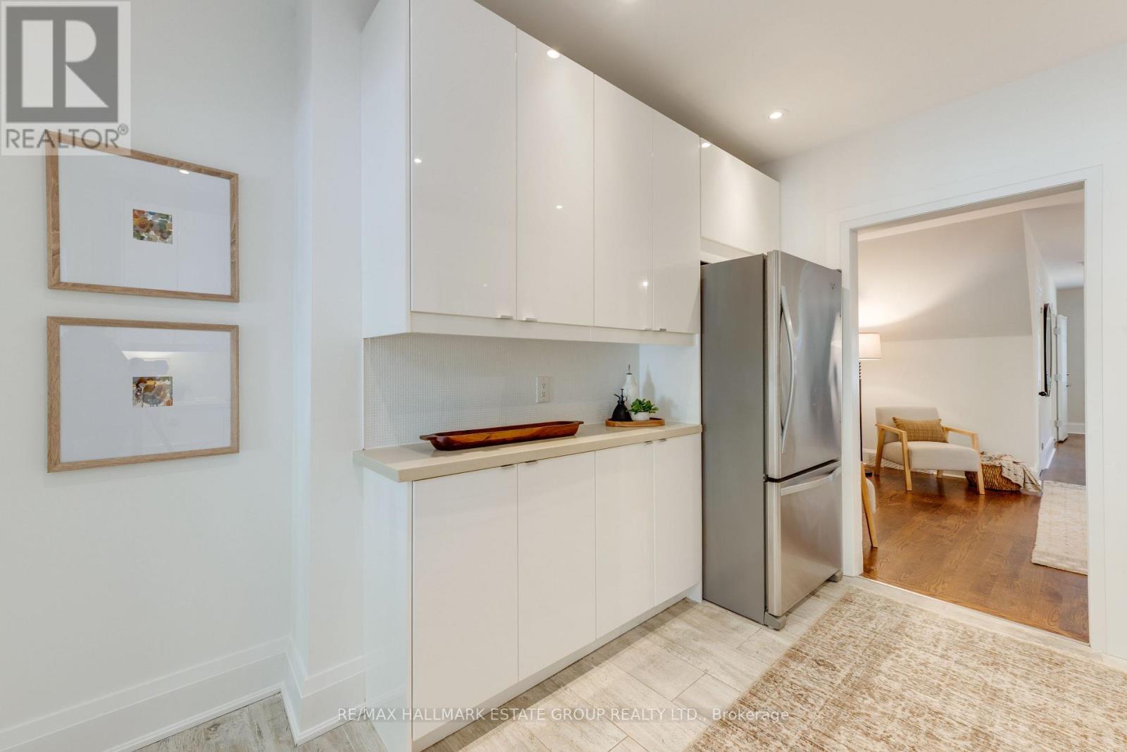 105 Lee Avenue, Toronto, ON photo 35
