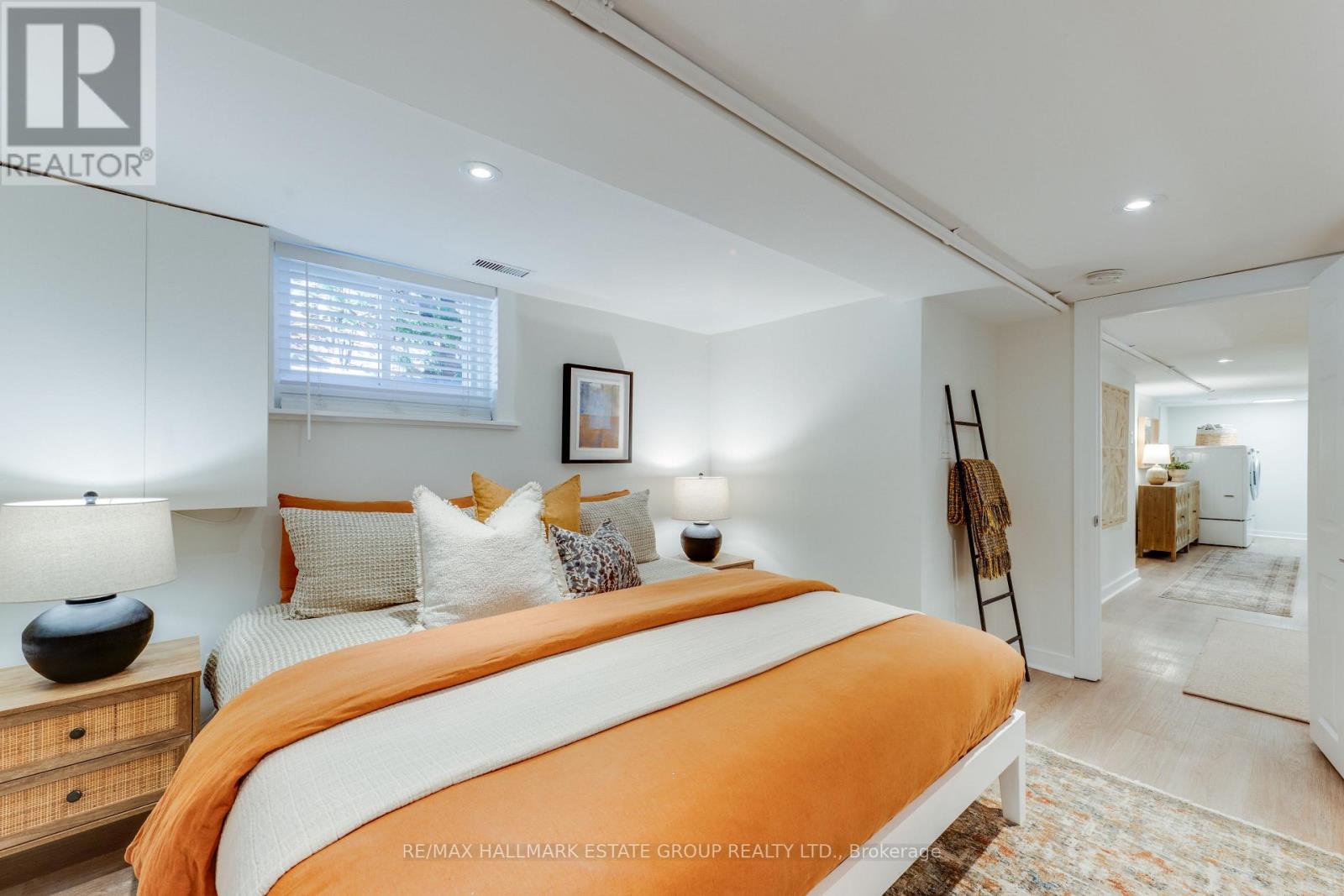 105 Lee Avenue, Toronto, ON photo 44